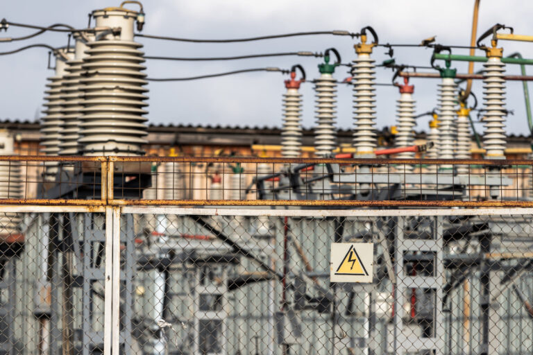 Proyectos Eléctricos en Media y Alta Tensión